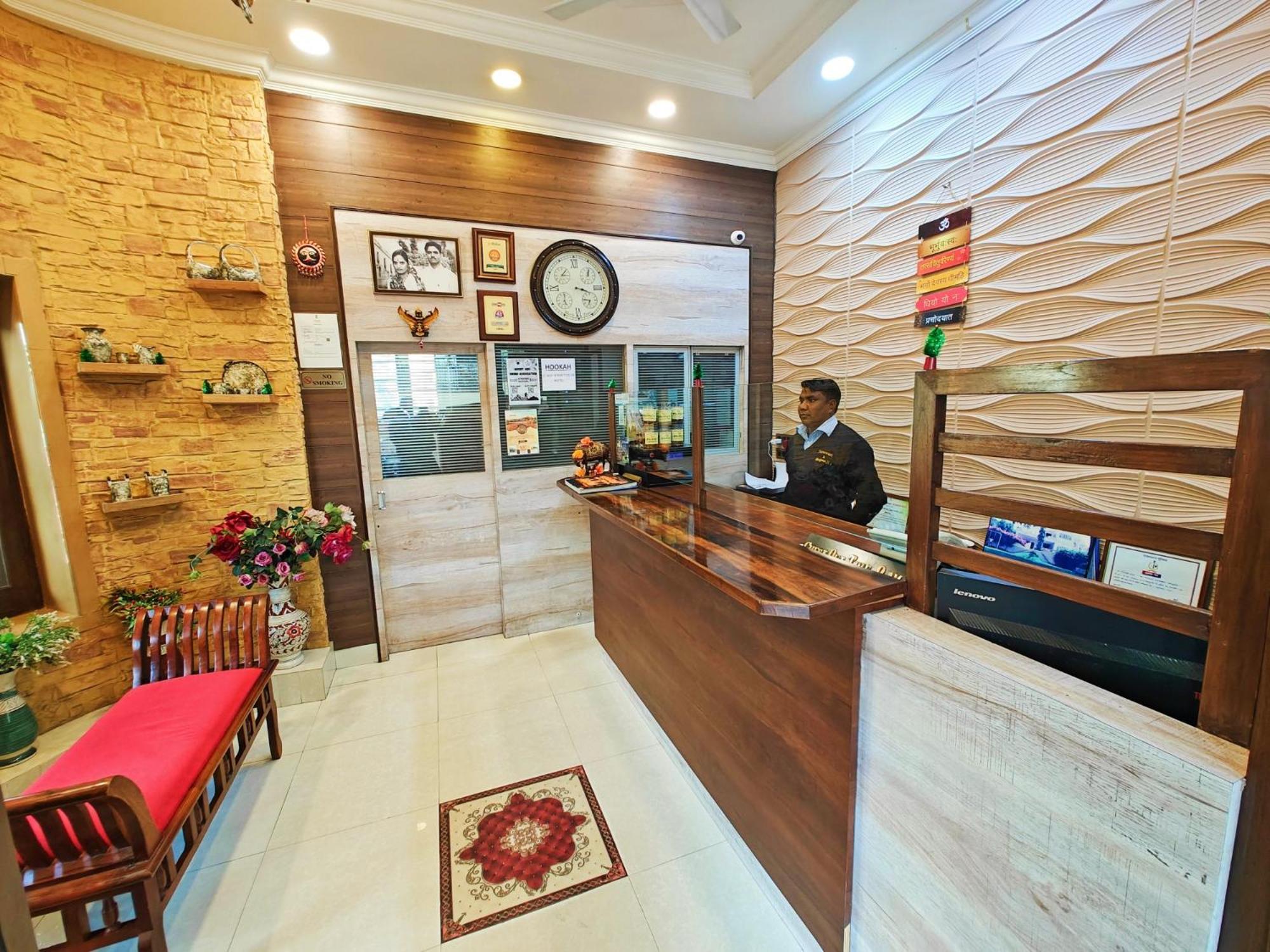 Hotel Saraswati Mount Abu Eksteriør bilde